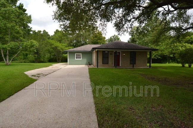 1857 Theron Dr in Baton Rouge, LA - Building Photo - Building Photo