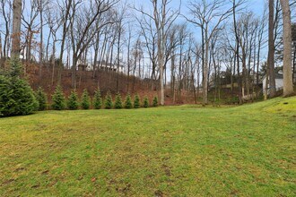 18 Hillside Ave in Katonah, NY - Building Photo - Building Photo