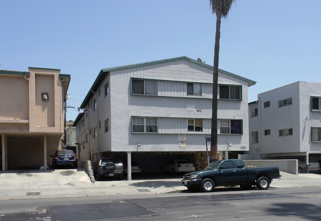 128 N Normandie Ave in Los Angeles, CA - Building Photo - Building Photo