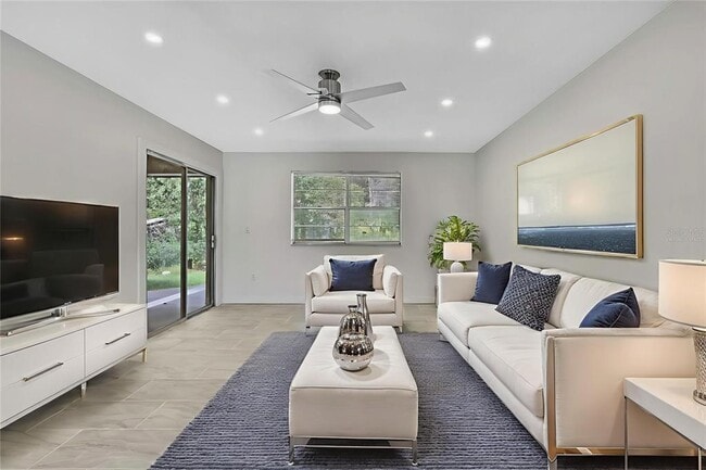 property at 10987 W Tidewater Cir