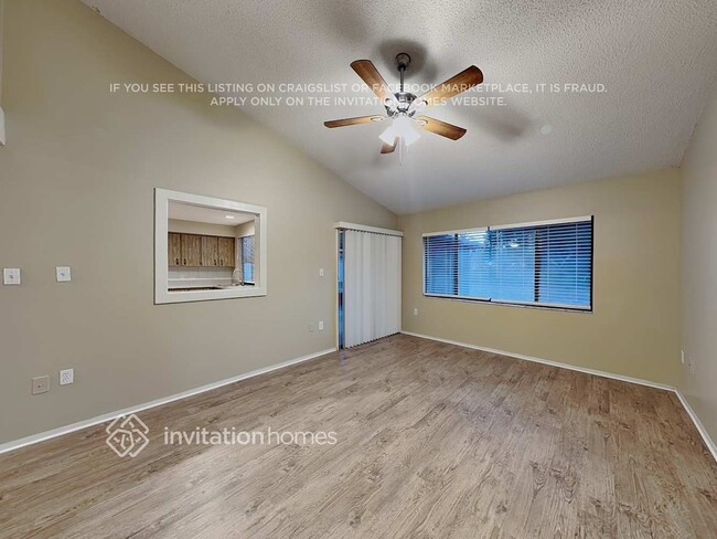 13719 Whitby Rd in Hudson, FL - Building Photo - Building Photo