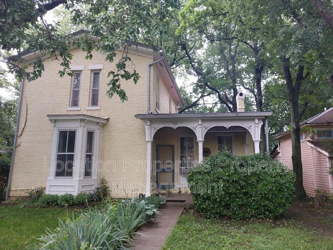 property at 728 Rhode Island St