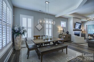 82132 Standing Oak Dr in Charlotte, NC - Building Photo - Building Photo