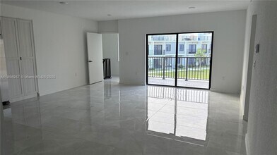 14608 SW 261st Terrace in Princeton, FL - Building Photo - Building Photo