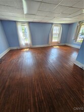 352 S Rutland St in Watertown, NY - Foto de edificio - Building Photo