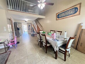 11109 NW 37th St in Sunrise, FL - Building Photo - Building Photo