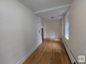 WEST 45 STREET in New York, NY - Building Photo