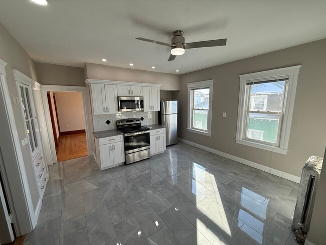 148 Vernon St, Unit 2