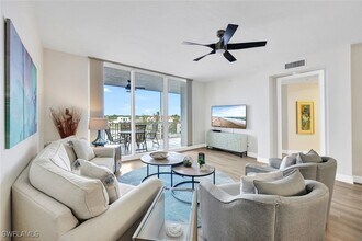 410 Flagship Dr in Naples, FL - Building Photo - Building Photo