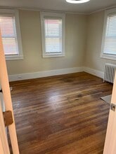 450 Islington St, Unit West End in Portsmouth, NH - Building Photo - Building Photo