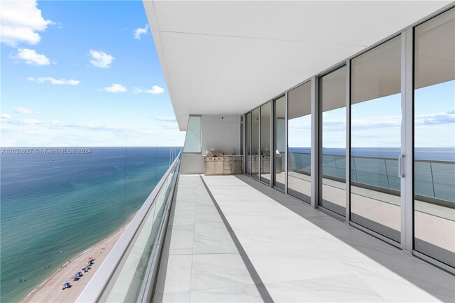 18501 Collins Ave, Unit 2603 in Sunny Isles Beach, FL - Building Photo - Building Photo