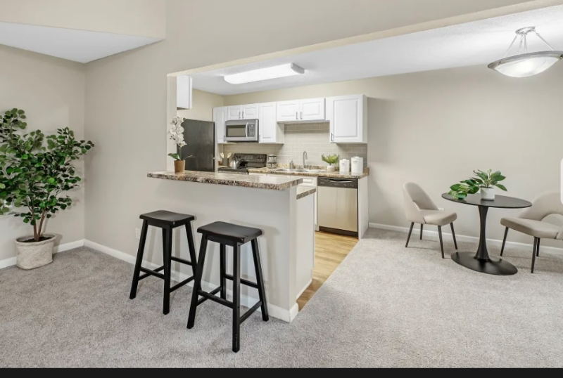 3208 College Ct in Gulf Breeze, FL - Foto de edificio