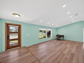 3055 SE Glasgow Dr in Stuart, FL - Building Photo - Building Photo