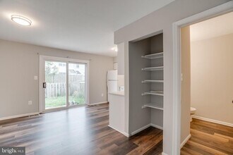 4635 Charlton Ct in Woodbridge, VA - Building Photo - Building Photo