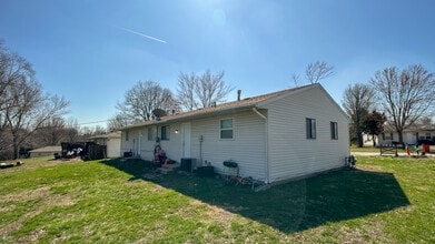 1039-1041 N Aztec Ct in Independence, MO - Building Photo - Building Photo