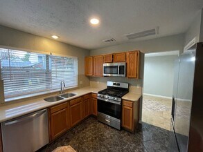 7727 Spruce Haven Dr in Houston, TX - Building Photo - Building Photo