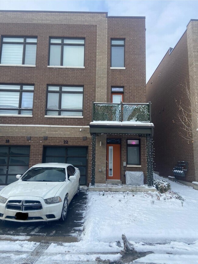 22 Engel St in Vaughan, ON - Building Photo - Building Photo
