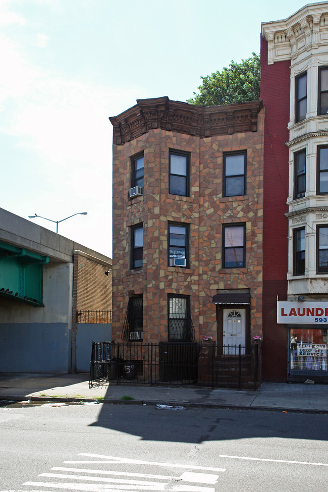 591 4th Ave in Brooklyn, NY - Building Photo - Building Photo