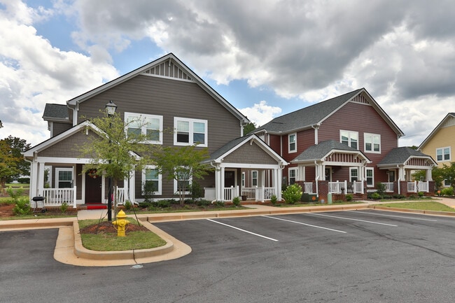 Miller Place Court in Mauldin, SC - Foto de edificio - Building Photo