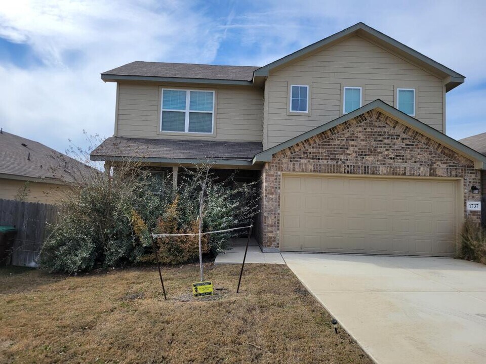 1737 Rocky Rise in San Antonio, TX - Building Photo