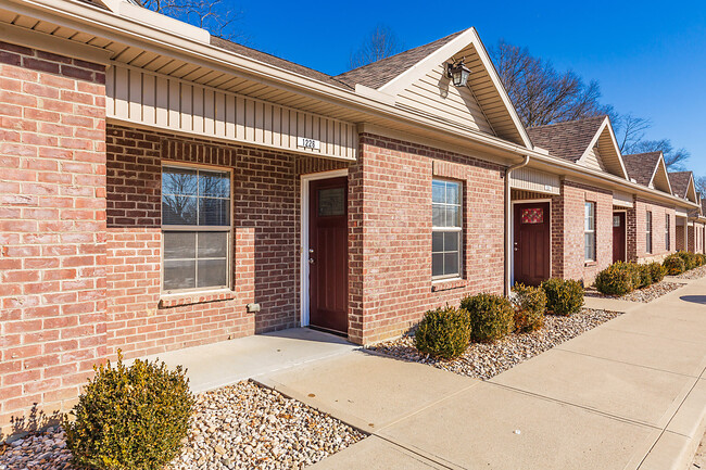 property at 1217 Sparta Dr
