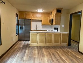 806 Rector Rd in Paragould, AR - Building Photo - Building Photo