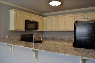 1276 N Sicily Ln, Unit 1 in Fayetteville, AR - Foto de edificio - Building Photo