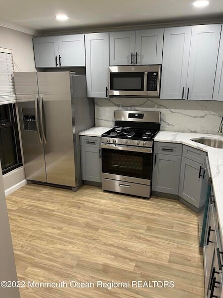 269 Bromley Pl in East Brunswick, NJ - Building Photo - Building Photo