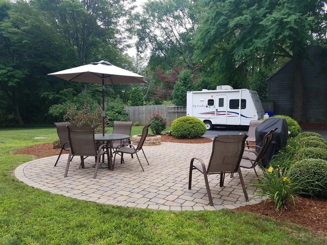 27 Hayden Rowe St, Unit 1 in Hopkinton, MA - Building Photo - Building Photo