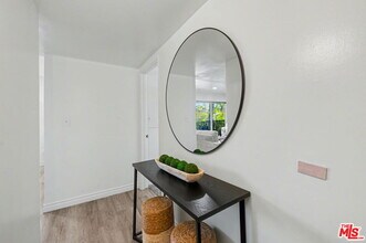 14850 Hesby St in Los Angeles, CA - Building Photo - Building Photo