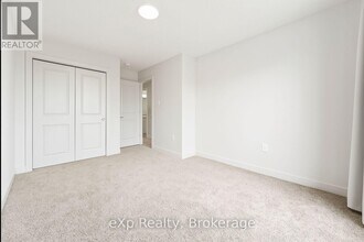 824 Woolwich St in Guelph, ON - Building Photo - Building Photo