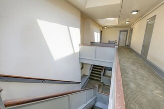 Roycroft Apartments in Seattle, WA - Building Photo - Interior Photo