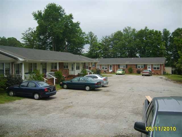 131 Freedom Dr in Clemson, SC - Foto de edificio