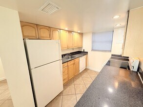 1950 N Congress Ave in West Palm Beach, FL - Building Photo - Building Photo