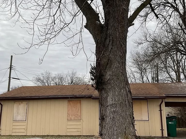 property at 2518 Mousette Ln