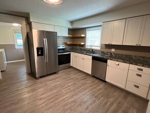 204 N Frankfort Ave in Russellville, AR - Building Photo - Building Photo