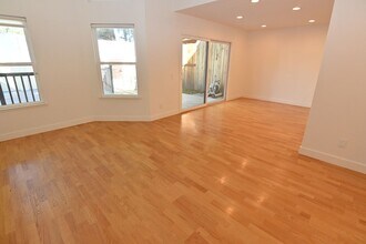 4877 Lago Vista Cir in San Jose, CA - Building Photo - Building Photo