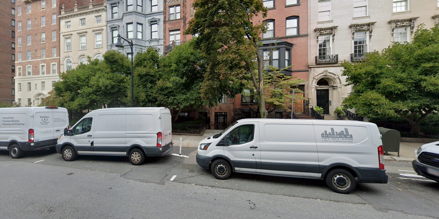 168 Beacon St, Unit 2 in Boston, MA - Building Photo