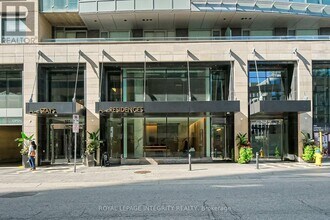 101-101 Queen St in Ottawa, ON - Building Photo - Building Photo