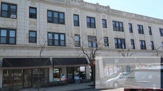 5037 W Montrose Ave in Chicago, IL - Building Photo