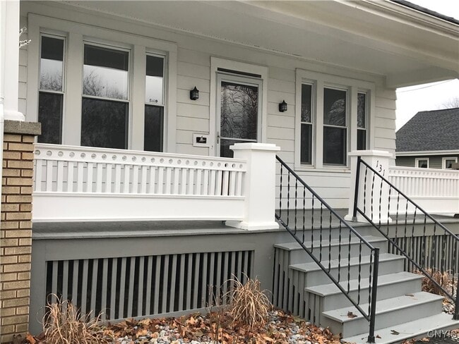131 Melrose Ave S in Utica, NY - Building Photo - Building Photo