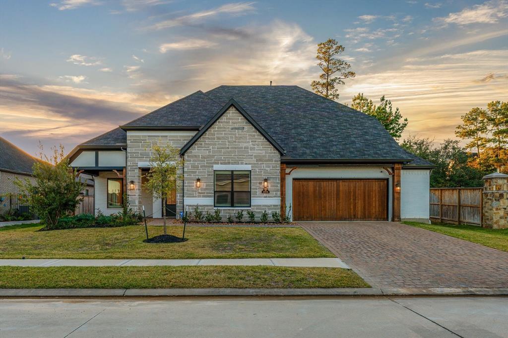 1006 Oak Summit Ln in Conroe, TX - Building Photo