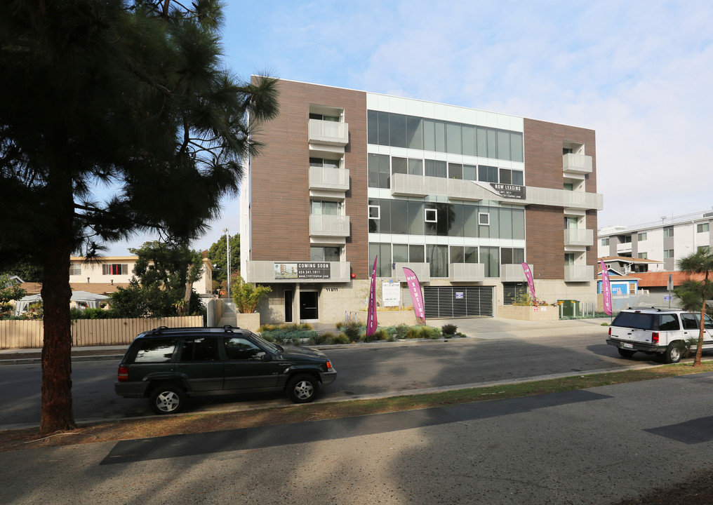 11811 Culver Blvd in Los Angeles, CA - Building Photo