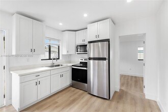 1918 Taft St in Hollywood, FL - Building Photo - Building Photo