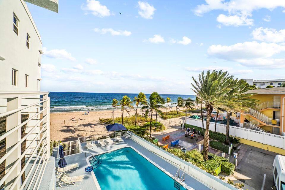 4300 El Mar Dr in Lauderdale-by-the-Sea, FL - Building Photo
