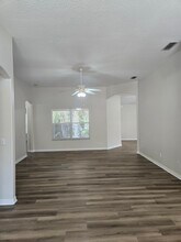 20 Manderley Ln in Ormond Beach, FL - Foto de edificio - Building Photo