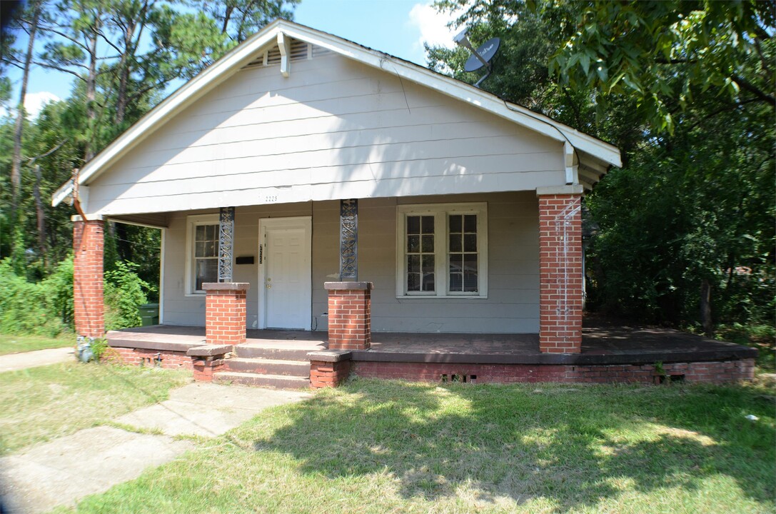 2225 E 3rd St in Montgomery, AL - Building Photo