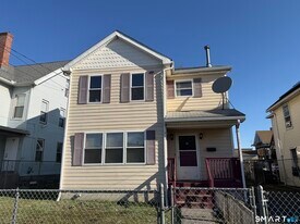 769 Ogden St in Bridgeport, CT - Building Photo