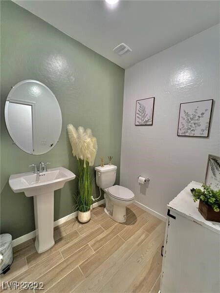 property at 250 Cordelia Cove Ave
