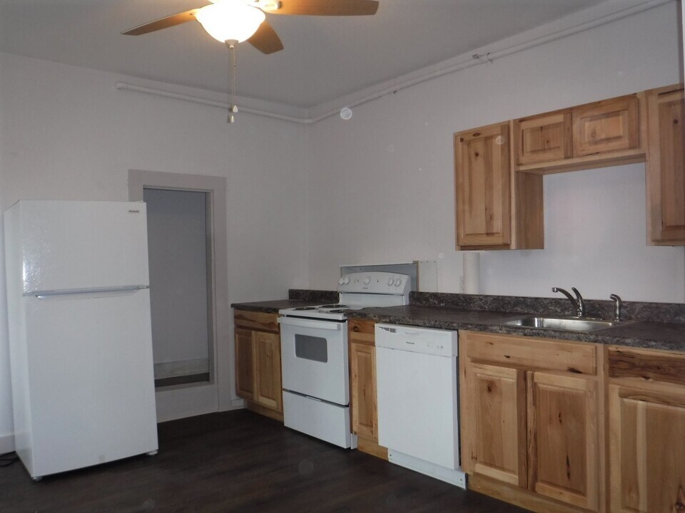 87 Rumford St in Concord, NH - Building Photo